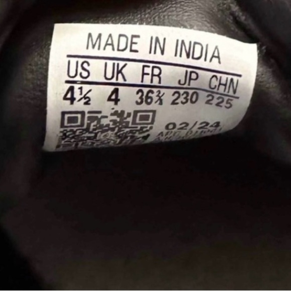Adidas Women's Black and White Samba Sneakers - Picture 2 of 3